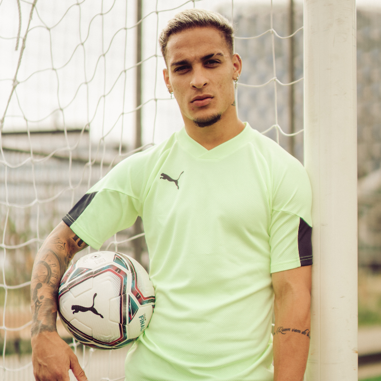 Wat trek je aan tijdens het voetballen?